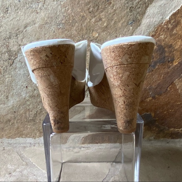 Women’s Jessica Simpson cork heel wedges - Picture 4 of 10
